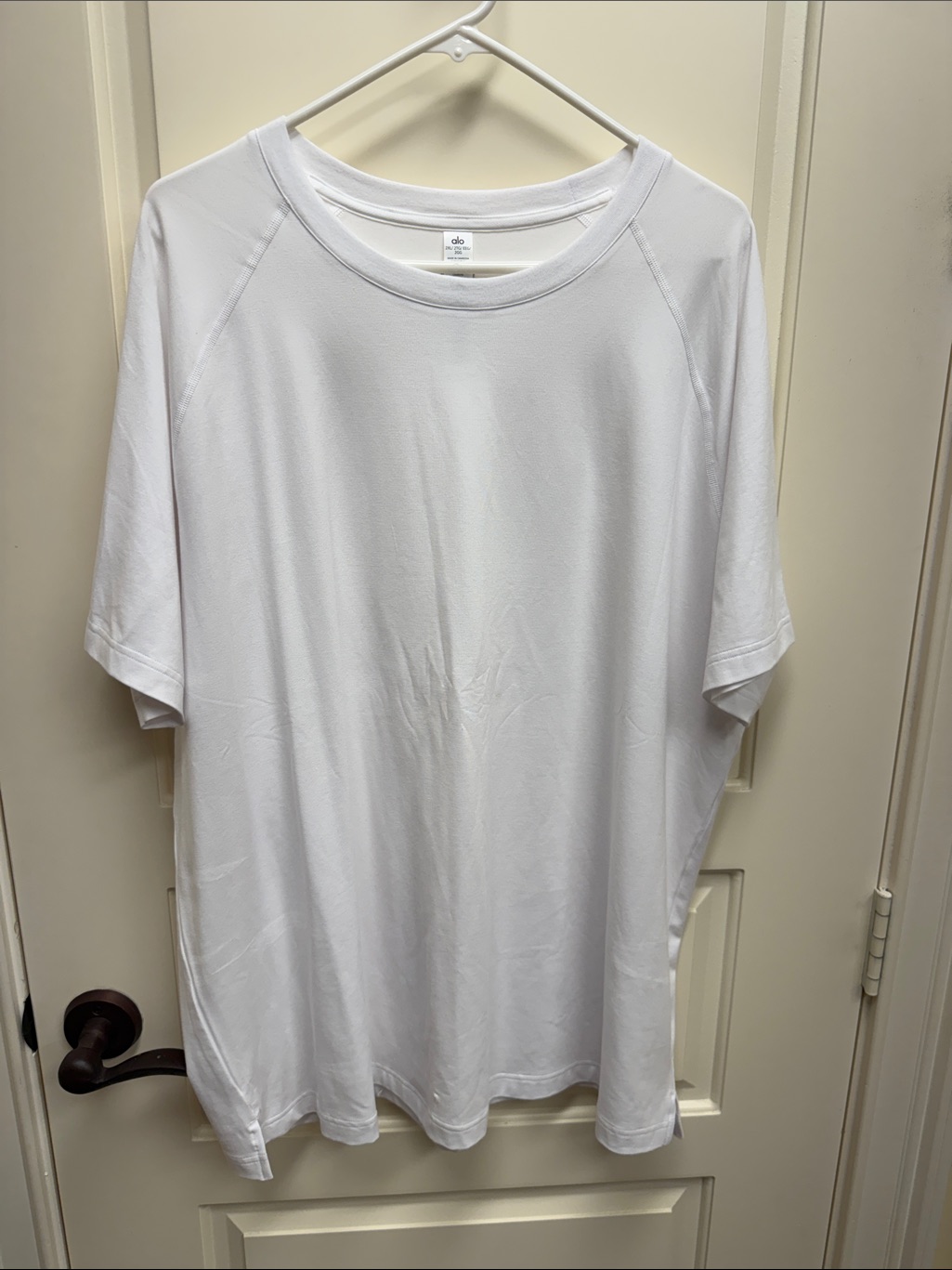 Alo Yoga Men's White Short Sleeve Crew Tee
